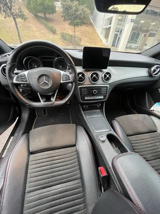 Mercedes-Benz GLA 220d AMG Line
