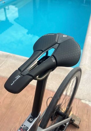 Bicicleta Focus Izalco Max Disc 8.7 (2019) Plata.