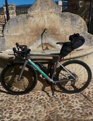 Bicicleta Focus Izalco Max Disc 8.7 (2019) Plata.