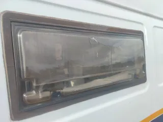 Reparación plásticos caravanas y autocaravanas