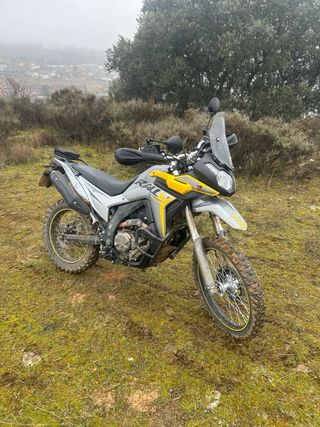 Voge 300 Rally Plata/Amarillo