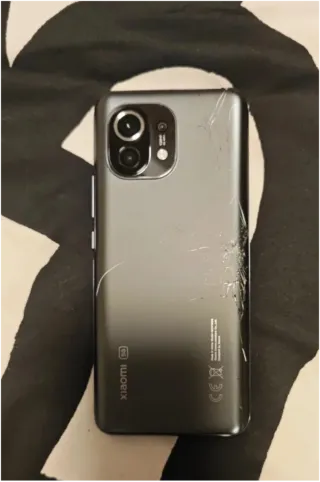 Xiaomi Mi 11 camara no enfoca y golpe detras