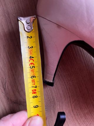 Zapatos de tacón beige talla 37