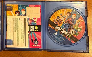 Telecamera PS4 + Gioco Just Dance