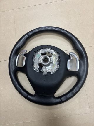 Volante BMW X4 F con levas y sensor carril