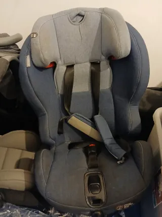 2 Carros de Bebé (Silla de Paseo)