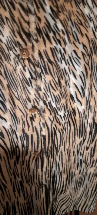 Bata estampada animal print