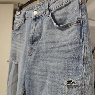 Pantalón vaquero Zara