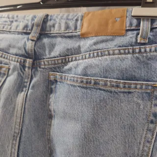Pantalón vaquero Zara