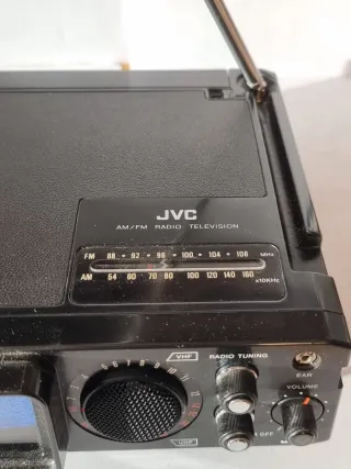 Radio JVC Vintage con TV