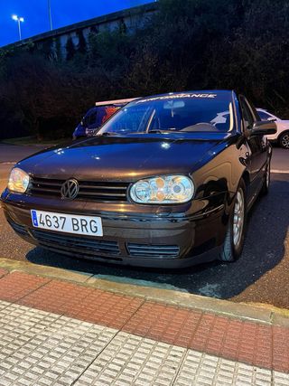 Volkswagen Golf 2003