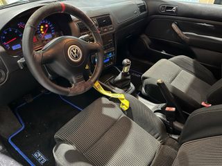 Volkswagen Golf 2003