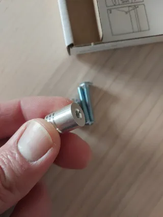 Pomos metálicos IKEA 17mm para mueble baño