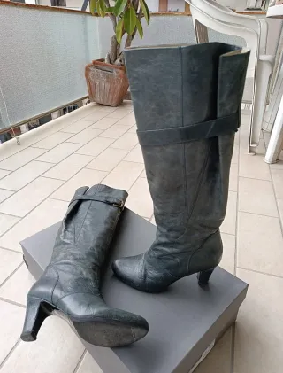 Stivali grigi tacco 8 Vibram