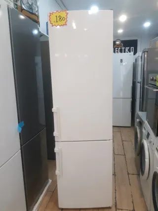 Nevera Liebherr con garantía y transporte