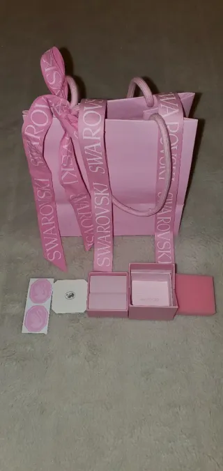 Confezione regalo Swarovski anello rosa