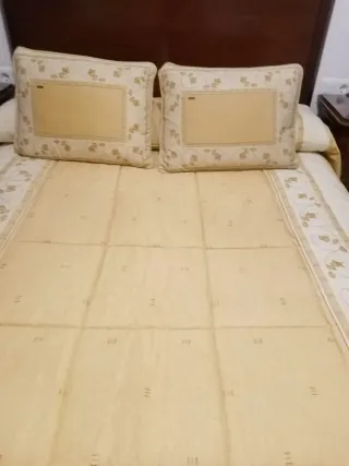 Colcha 135 + Cortinas Beige/Marrón