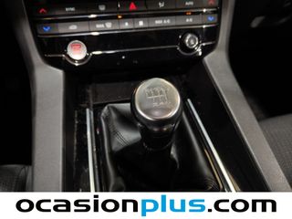 Jaguar F-PACE 2.0L i4D Pure AWD 132 kW (180 CV)