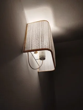 Lámpara de pared moderna