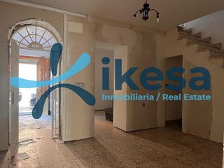 Casa adosada en venta en Puebla de Cazalla (La)