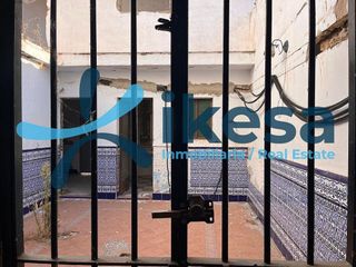 Casa adosada en venta en Puebla de Cazalla (La)