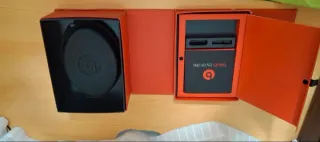 Caja y Funda Beats By Dr. Dre Roja