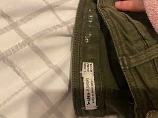 Vaqueros Bershka pitillo verde oscuro