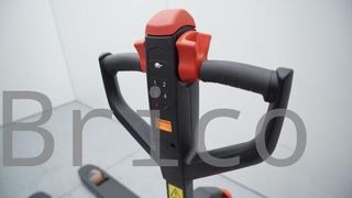 Transpaleta Eléctrica 540x1160mm - 24V - 1500 Kg - 16026