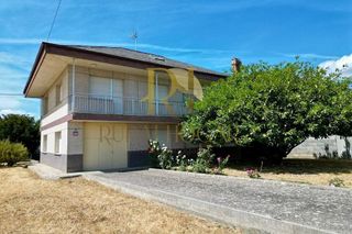 Chalet en venta en Cacabelos