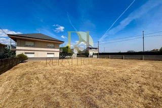 Chalet en venta en Cacabelos