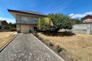 Chalet en venta en Cacabelos