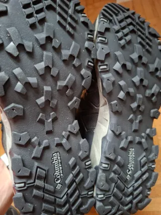 Botas Columbia de montaña infantiles negras