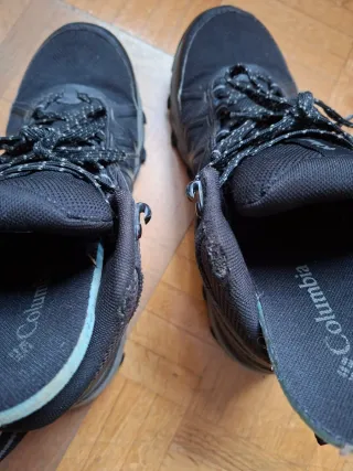 Botas Columbia de montaña infantiles negras