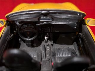 Modellino Porsche 996 Carrera Turbo Cabrio 1:18