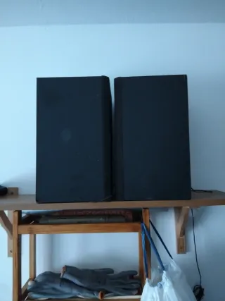 Altavoces Inves Negros