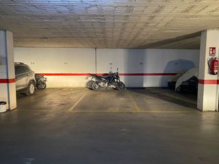 Garaje en venta en Alfalfa en Sevilla