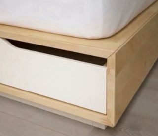 Cama individual 90x200 con cajones.