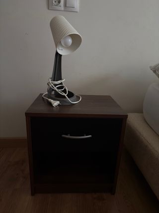 Habitación completa: Armario, cama y mesita