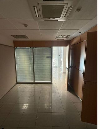 Local comercial en alquiler en Valderas - Los Castillos en Alcorcón