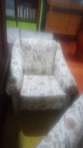 2 sillones florales en buen estado