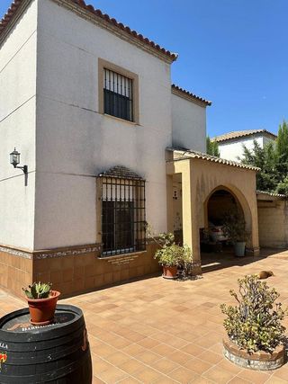 Chalet en venta en Oromana en Alcalá de Guadaira