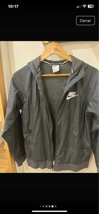 Chaqueta cortavientos Nike negra