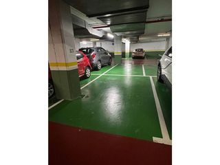 Garaje en venta en Centre en Sabadell