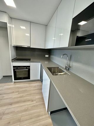 Piso en alquiler en Virgen del Cortijo - Manoteras en Madrid