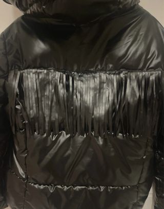 Piumino nero con frange 140cm