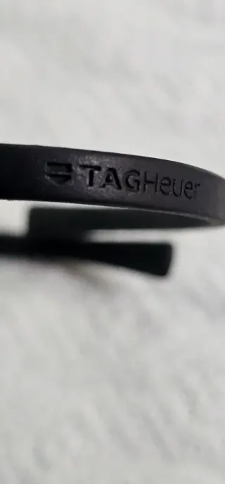 Gafas de sol TAG Heuer negras y azules