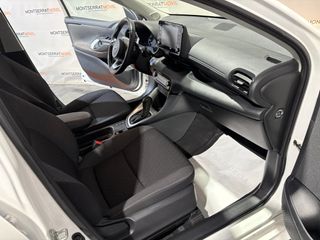 🚗 TOYOTA YARIS ACTIVE TECH 1.5 HYBRID 116CV