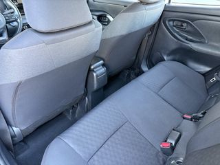 🚗 TOYOTA YARIS ACTIVE TECH 1.5 HYBRID 116CV