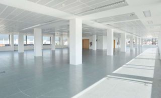 Oficina en alquiler en Pedró en Cornellà de Llobregat