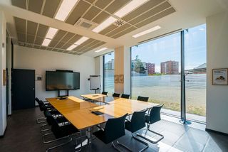 Oficina en alquiler en Pedró en Cornellà de Llobregat